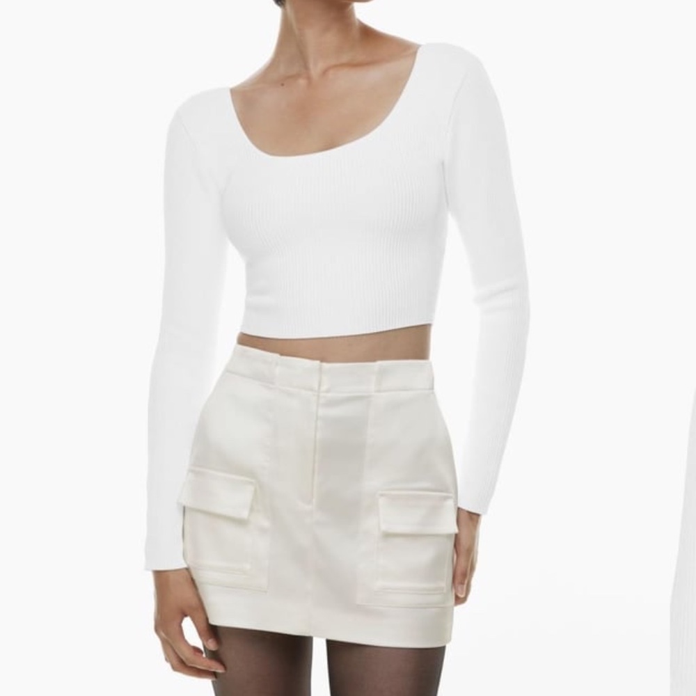 Aritzia Babaton White Sculpt Cropped Long Sleeve Shirt XS
